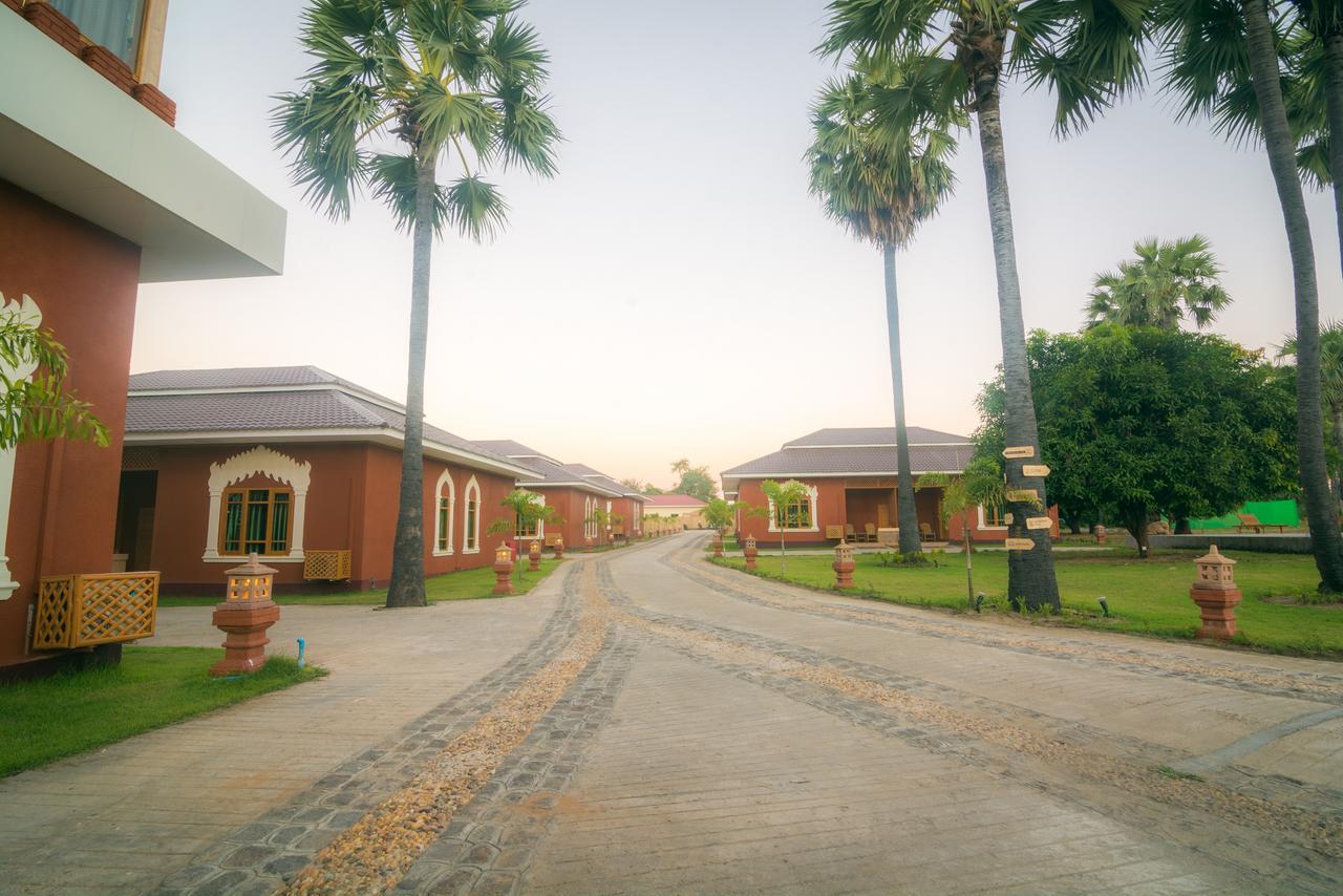 Westay @ Bagan Lotus Hotel ภายนอก รูปภาพ