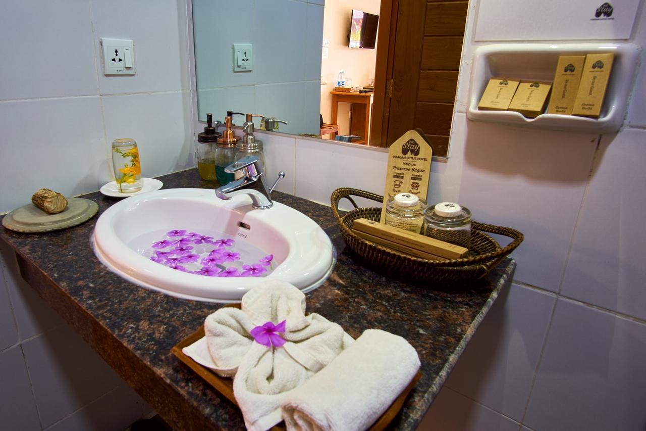 Westay @ Bagan Lotus Hotel ภายนอก รูปภาพ