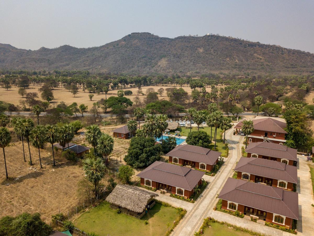 Westay @ Bagan Lotus Hotel ภายนอก รูปภาพ