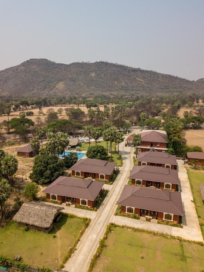Westay @ Bagan Lotus Hotel ภายนอก รูปภาพ
